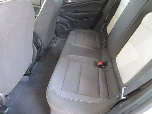 Used 2025 Chevrolet Trax LS FWD image 16