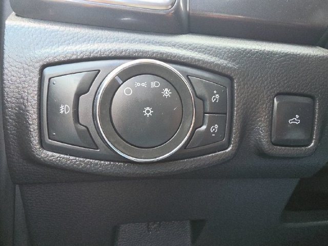 Used 2018 Jeep Grand Cherokee Limited w/ Luxury Group II AWD/4WD image 16
