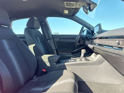 Used 2026 Honda Civic Sport image 31