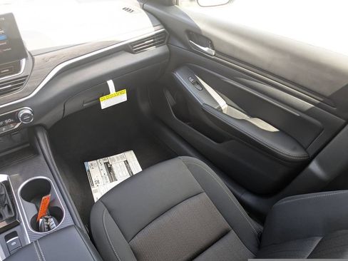 New 2025 Nissan Altima 2.5 SV w/ SV Premium Package image 16