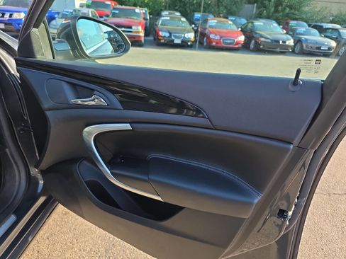 Used 2013 Buick Regal Premium image 28