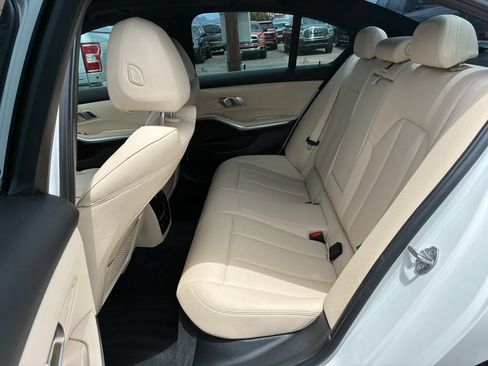 Used 2019 BMW 330i Sedan w/ Convenience Package RWD image 19