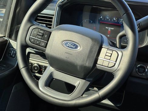 Used 2025 Ford F250 Lariat w/ Chrome Package image 12