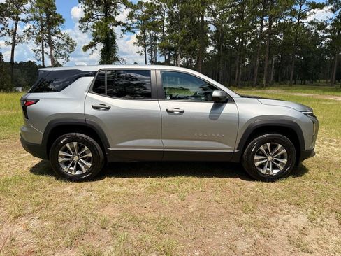 Used 2026 Chevrolet Equinox LT FWD image 6