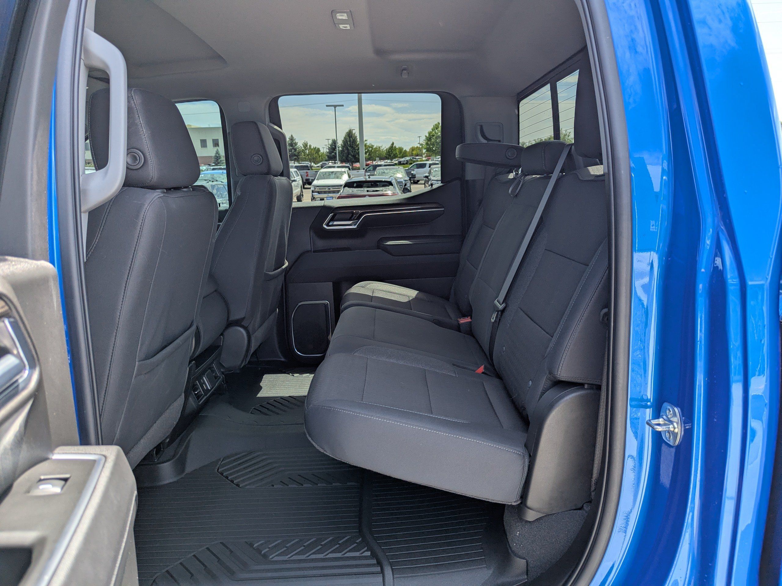 Used 2026 Chevrolet Silverado 1500 LT AWD/4WD image 33