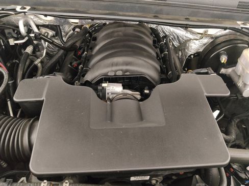 Used 2018 Chevrolet Tahoe LT image 30