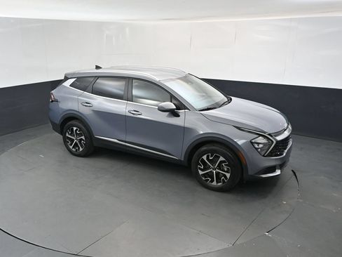 Used 2023 Kia Sportage EX AWD/4WD image 33