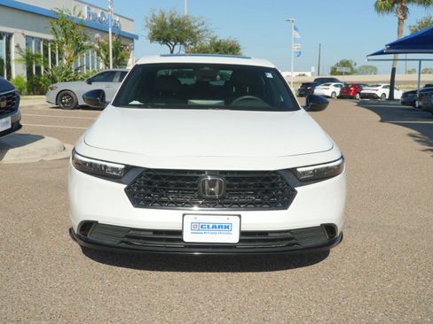 Used 2024 Honda Accord Sport image 2