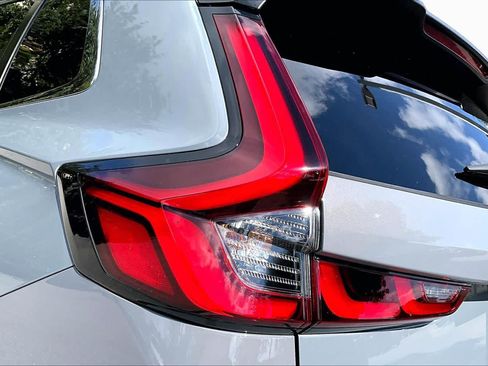 Used 2025 Honda CR-V Sport-L image 29