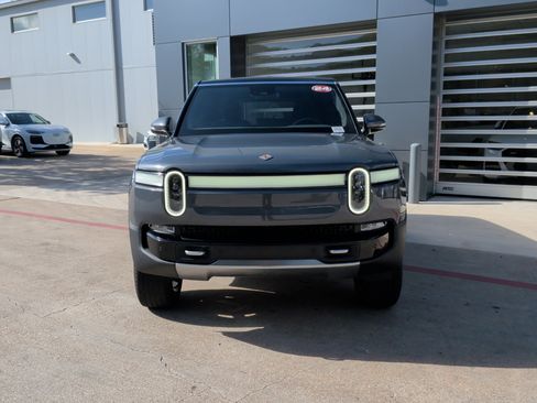Used 2024 Rivian R1S Adventure AWD/4WD image 3