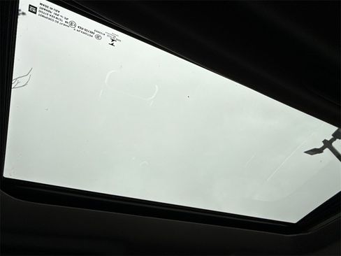 Used 2022 GMC Sierra 1500 Denali w/ Denali Premium Package image 23