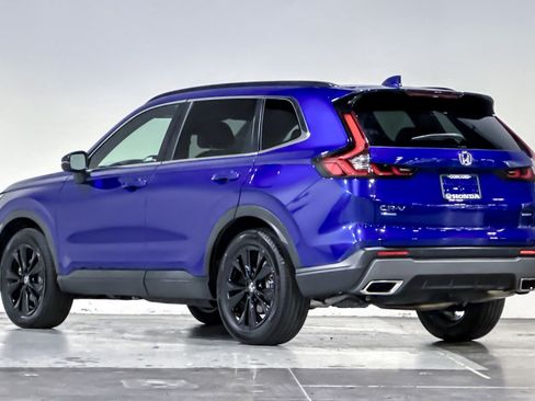Certified 2023 Honda CR-V Sport Touring image 3