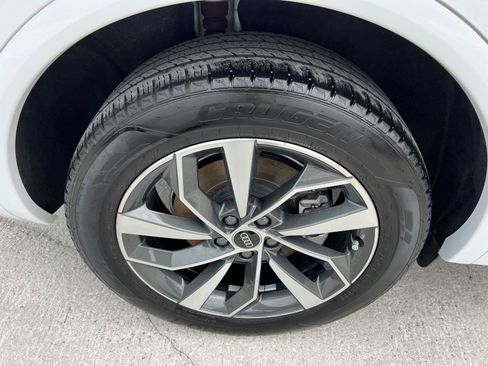 Certified 2024 Audi Q5 2.0T Premium Plus AWD/4WD image 17