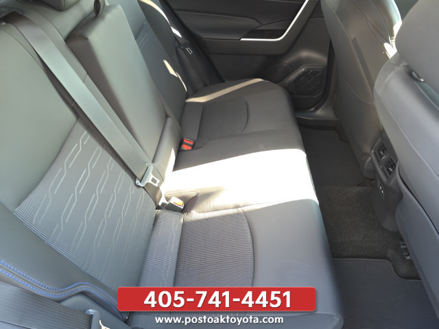 Used 2025 Toyota RAV4 SE AWD/4WD image 27