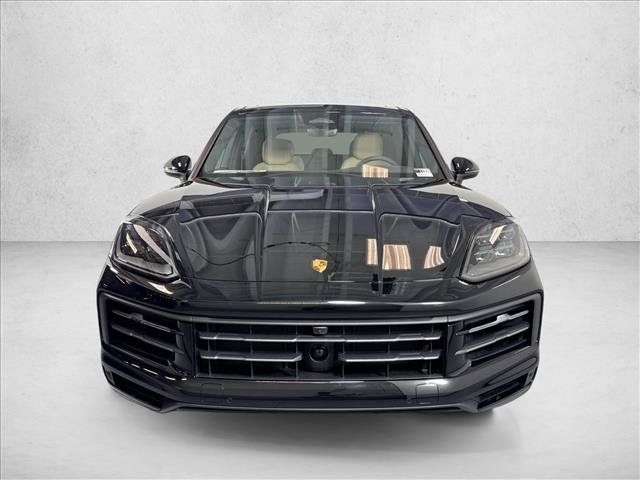Used 2026 Porsche Cayenne AWD/4WD image 6