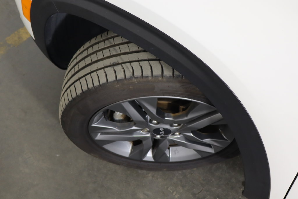 Used 2023 Kia Seltos S FWD image 36
