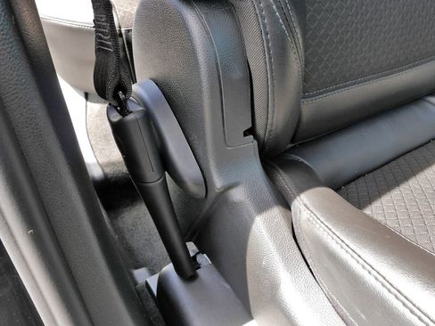 Used 2021 Buick Encore Preferred FWD image 13