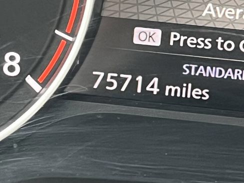 Used 2023 Nissan Rogue SV w/ SV Premium B Package image 11