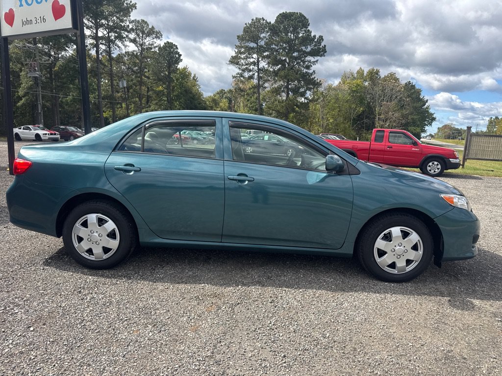 Used 2010 Toyota Corolla LE FWD image 14