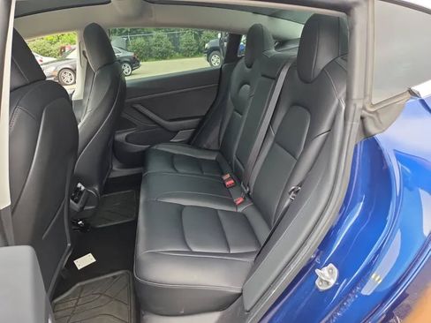 Used 2020 Tesla Model 3 Standard Range Plus RWD image 5