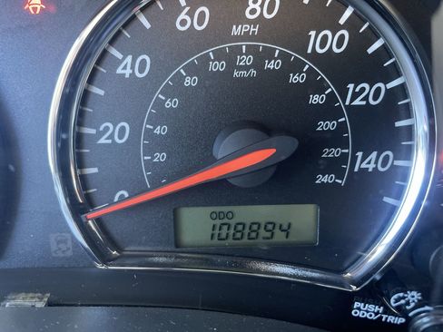 Used 2013 Toyota Corolla S image 18