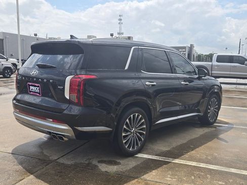 Used 2023 Hyundai Palisade Calligraphy image 5