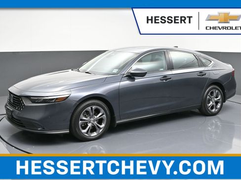 Used 2023 Honda Accord EX image 1