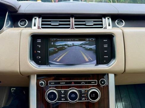 Used 2014 Land Rover Range Rover Supercharged image 22
