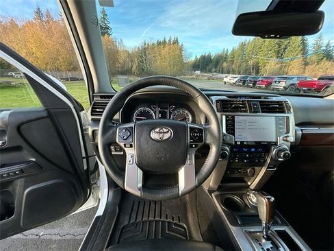 Used 2022 Toyota 4Runner Limited image 10
