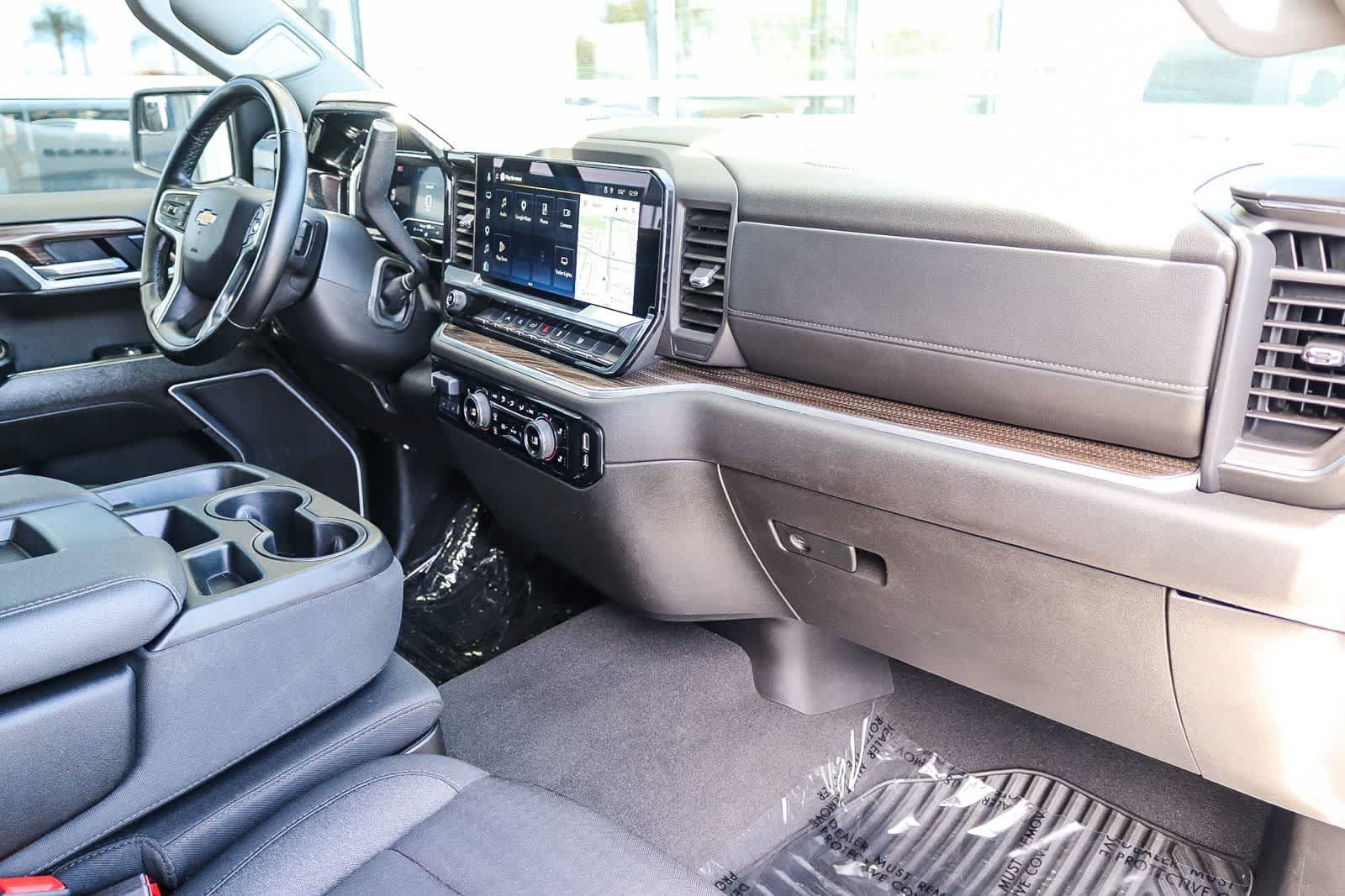 Used 2025 Chevrolet Silverado 1500 LT RWD image 15