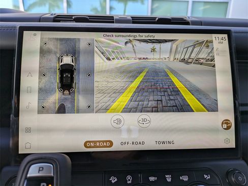 New 2026 Land Rover Defender 110 OCTA image 22