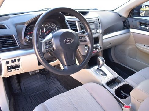 Used 2014 Subaru Outback 2.5i w/ Alloy Wheel Package AWD/4WD image 3