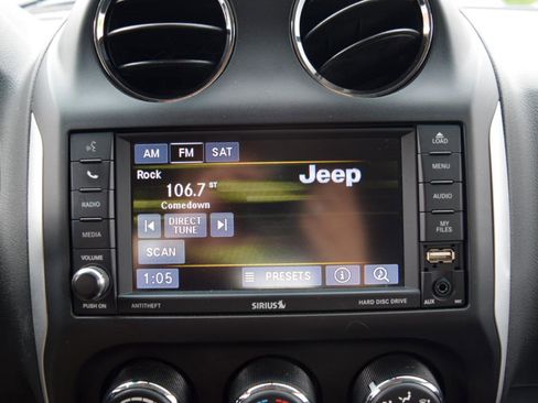 Used 2014 Jeep Compass Latitude AWD/4WD image 22