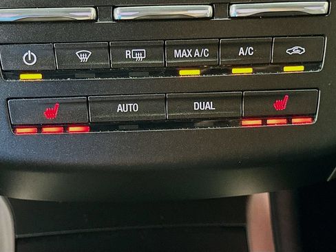 Used 2019 Lincoln MKC Select w/ Select Plus Package FWD image 21