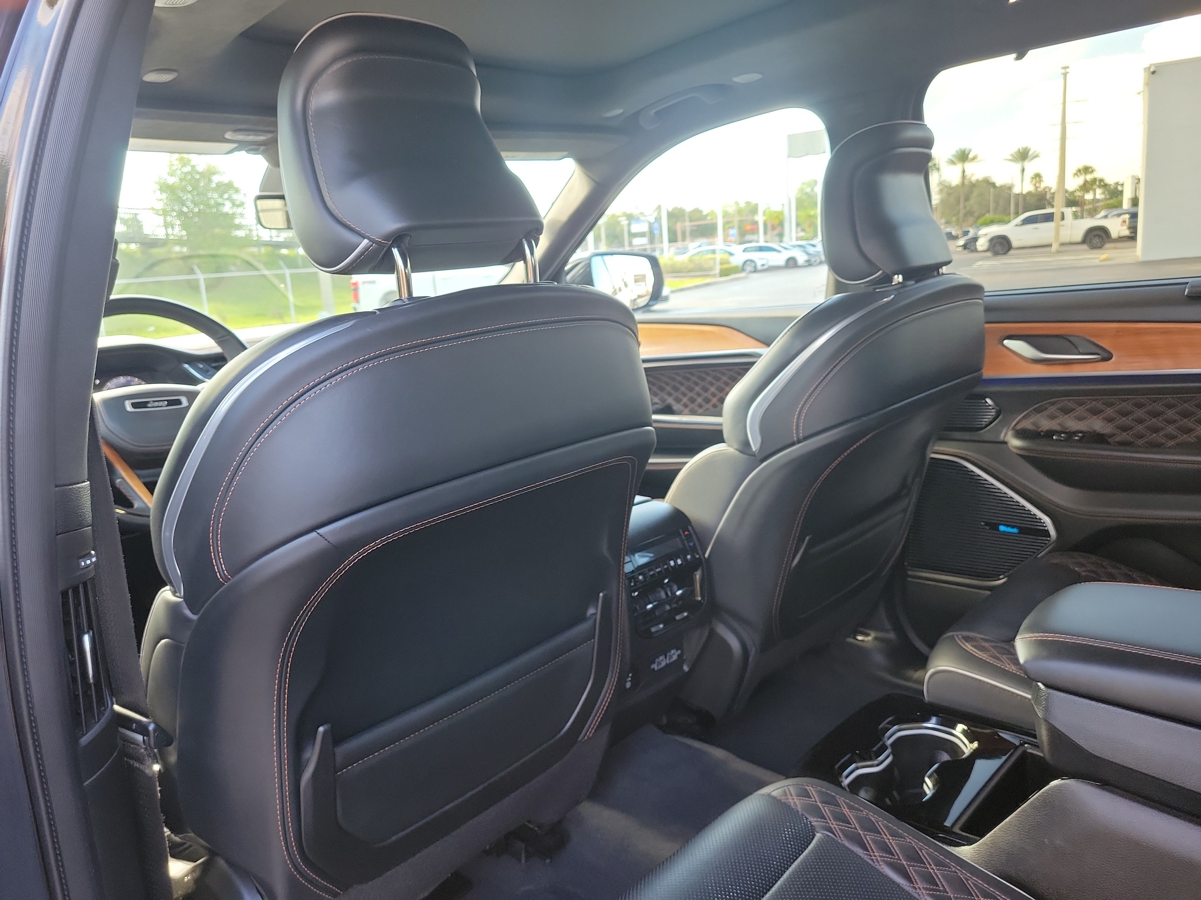 Used 2021 Jeep Grand Cherokee L Summit AWD/4WD image 13
