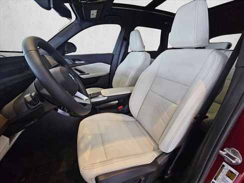 Used 2026 BMW X1 xDrive28i AWD/4WD image 10