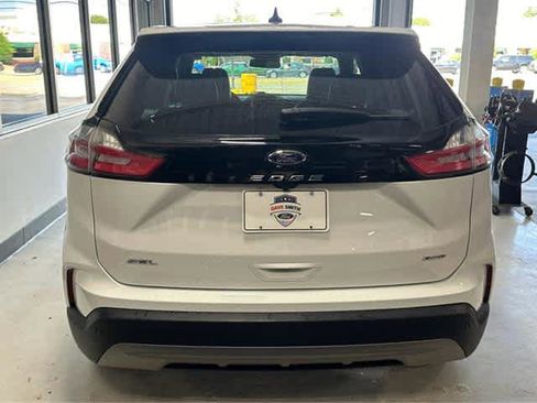 Used 2022 Ford Edge SEL w/ Convenience Package image 5