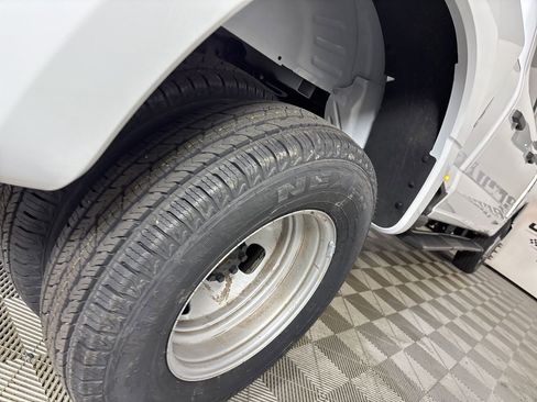 Used 2024 Ford F350 XLT w/ FX4 Off-Road Package image 32