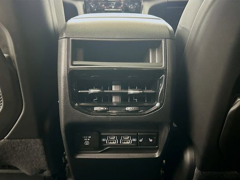 Used 2022 Jeep Grand Cherokee Limited 4xe image 28