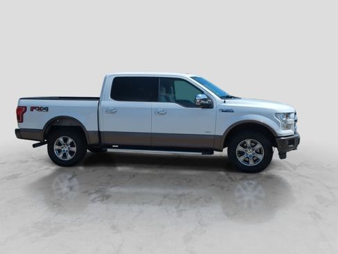 Used 2016 Ford F150 Lariat w/ Equipment Group 502A Luxury AWD/4WD image 9