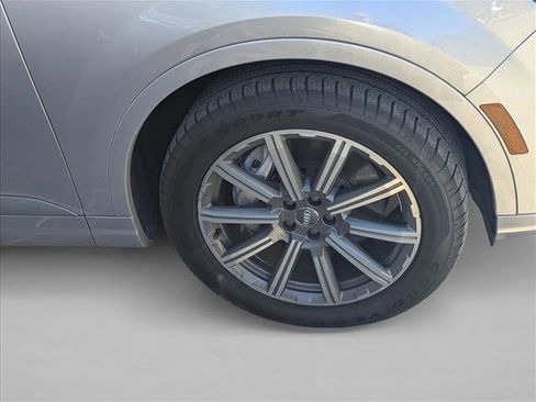 Used 2018 Audi Q7 3.0T Premium Plus w/ Premium Plus Package image 19