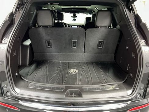 Certified 2024 Buick Enclave Avenir w/ Avenir Technology Package AWD/4WD image 27