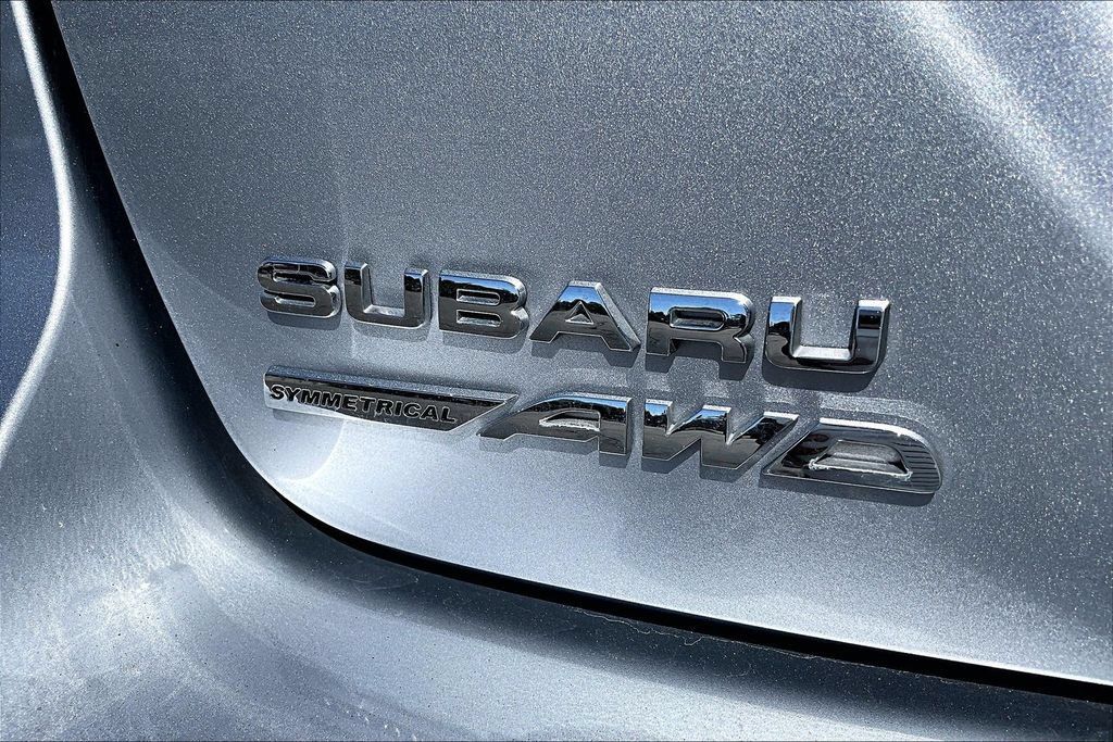 Used 2025 Subaru Crosstrek 2.5i Premium AWD/4WD image 24