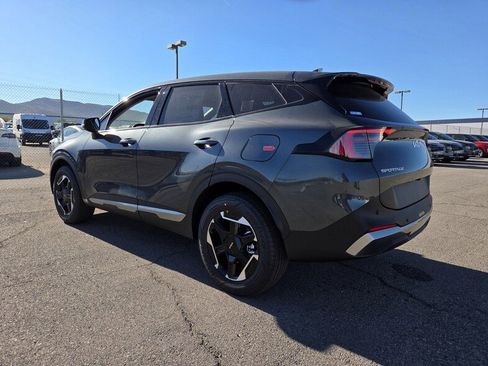 New 2026 Kia Sportage S image 4