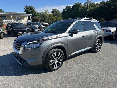 Used 2023 Nissan Pathfinder Platinum
