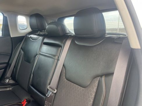 Used 2019 Jeep Compass Latitude image 35