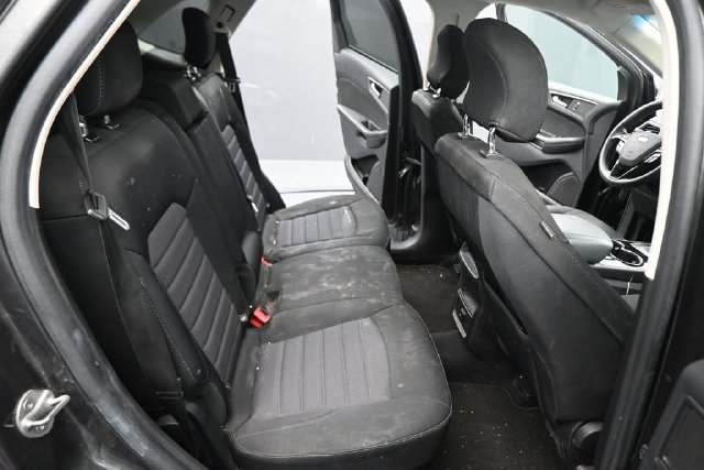 Used 2017 Ford Edge SE w/ Cargo Accessory Package AWD/4WD image 16