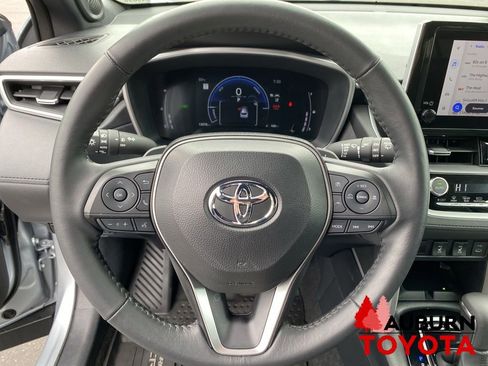 Used 2024 Toyota Corolla Cross AWD Hybrid w/ Convenience Package image 38