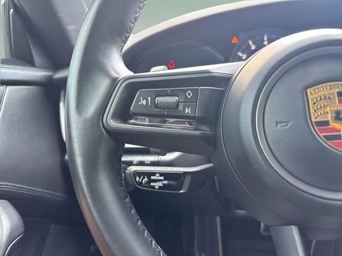 Used 2022 Porsche 911 Carrera image 27