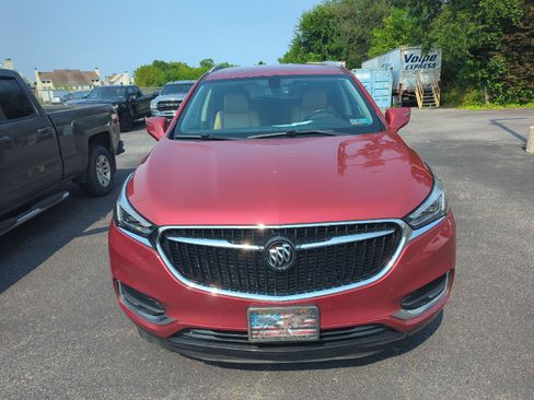 Used 2019 Buick Enclave Essence AWD/4WD image 2